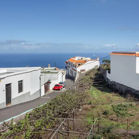 Un Jardin Al Mar Гостевой дом Хеновес