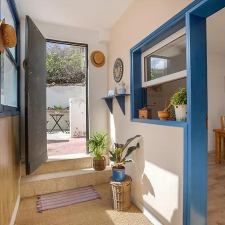 Un Jardin Al Mar Πανσιόν 3*