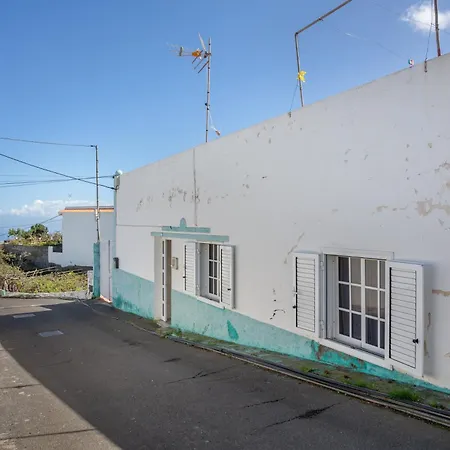 Guest house Un Jardin Al Mar 3*