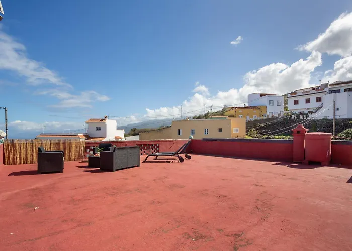 ゲストハウス Un Jardin Al Mar 3*