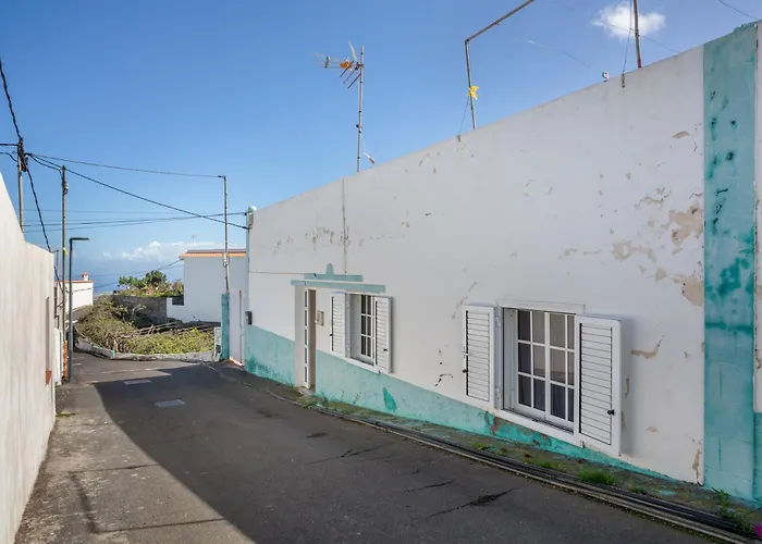 Un Jardin Al Mar